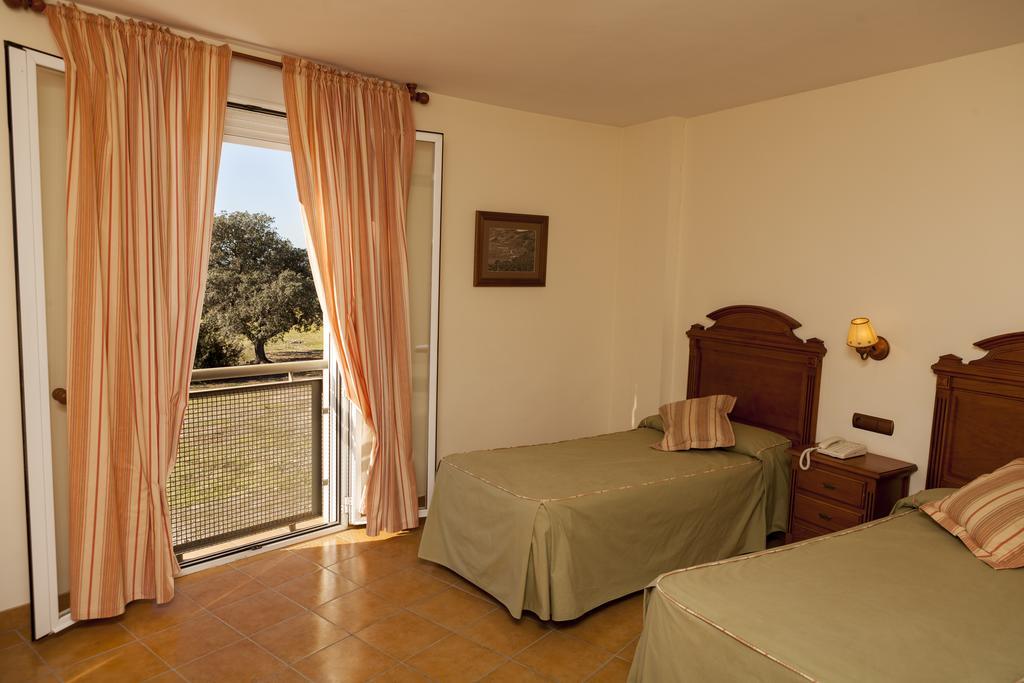Hotel Hotel Paraje La Lambra 3*